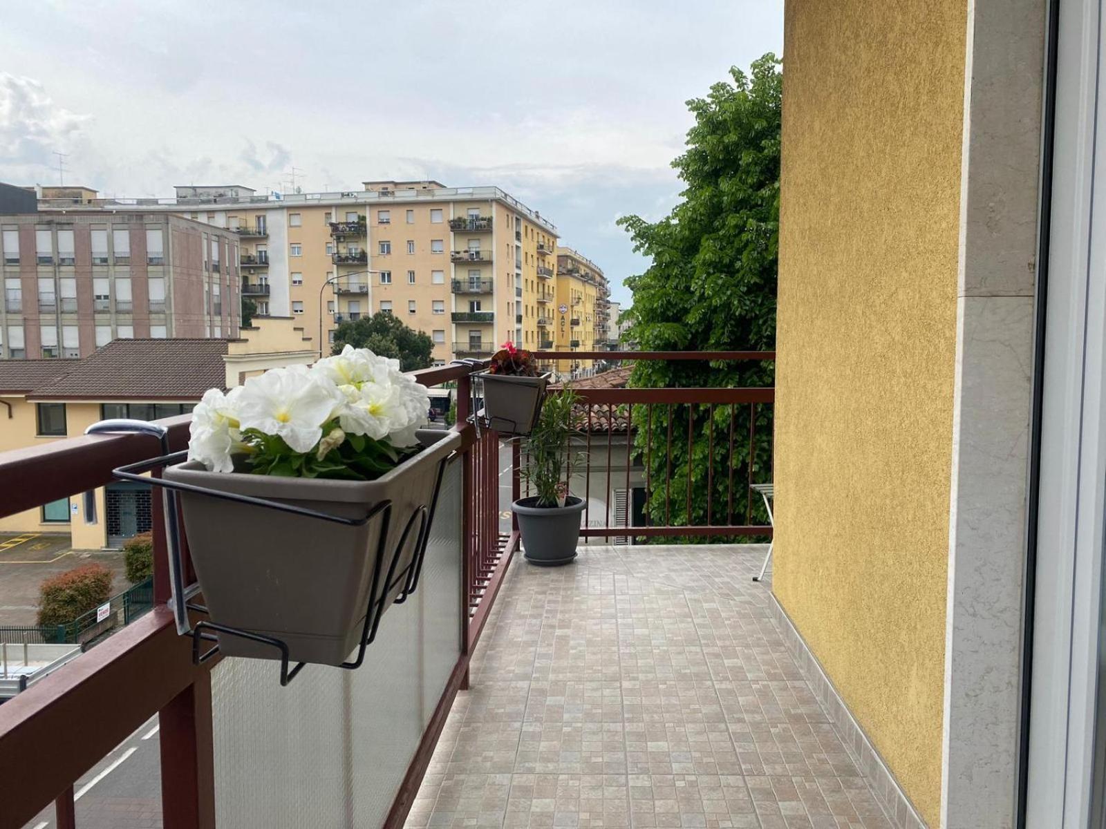 House By Naty Apartman Brescia Kültér fotó